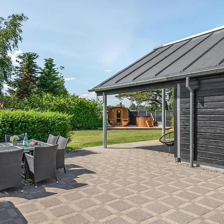Fantastisk Hjem I Juelsminde Med Sauna Feriehus